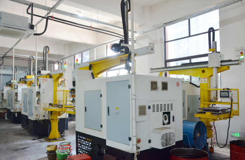 腾达模具分享：模具制造如何控制成本